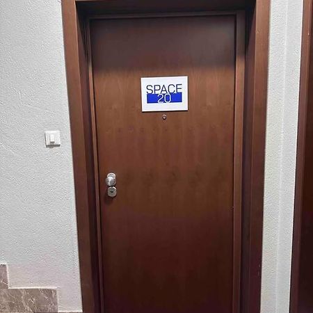 Milano Centrale - Space 20 Екстер'єр фото